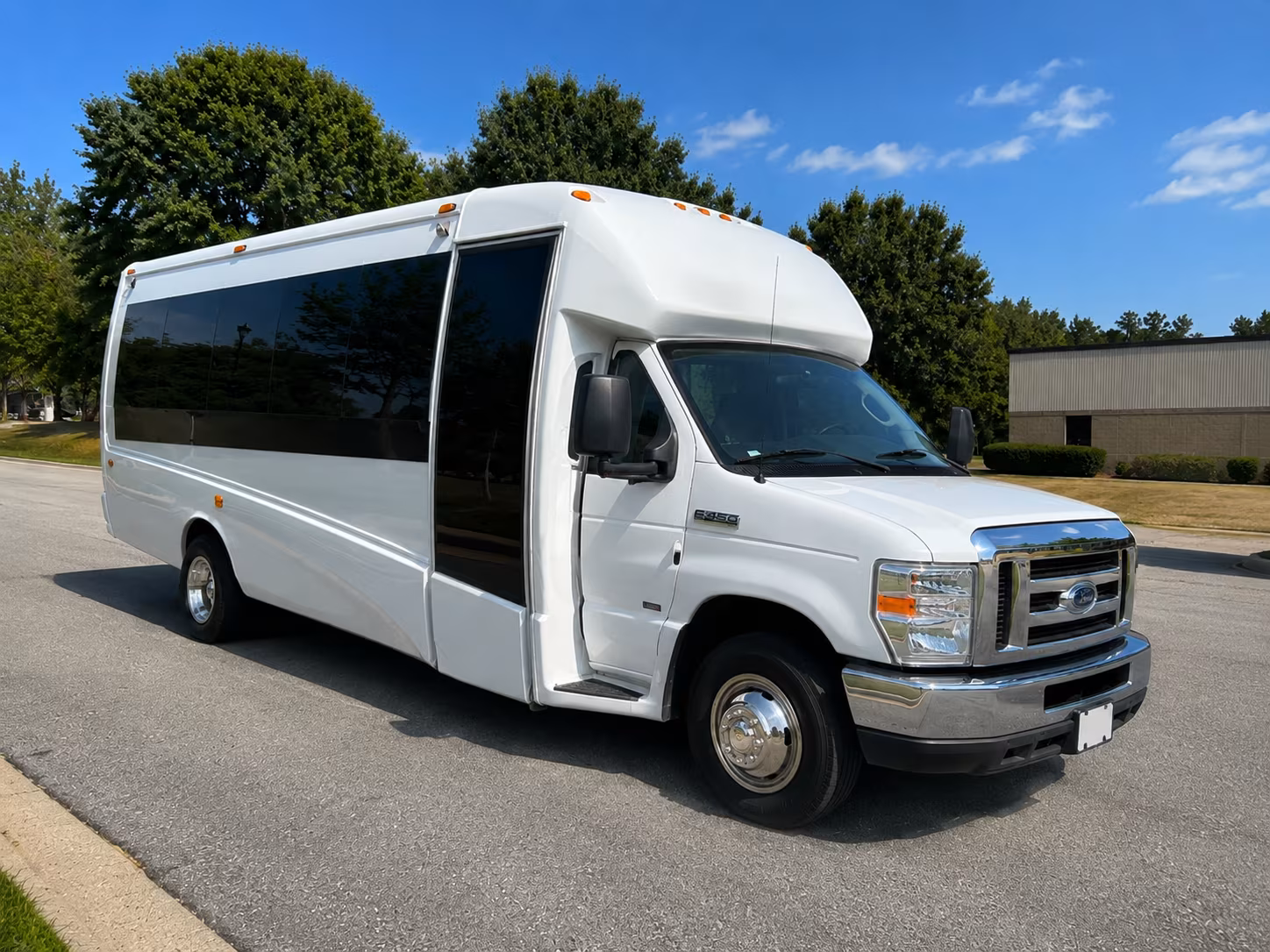 employee shuttle buses for redwood city tech campuses