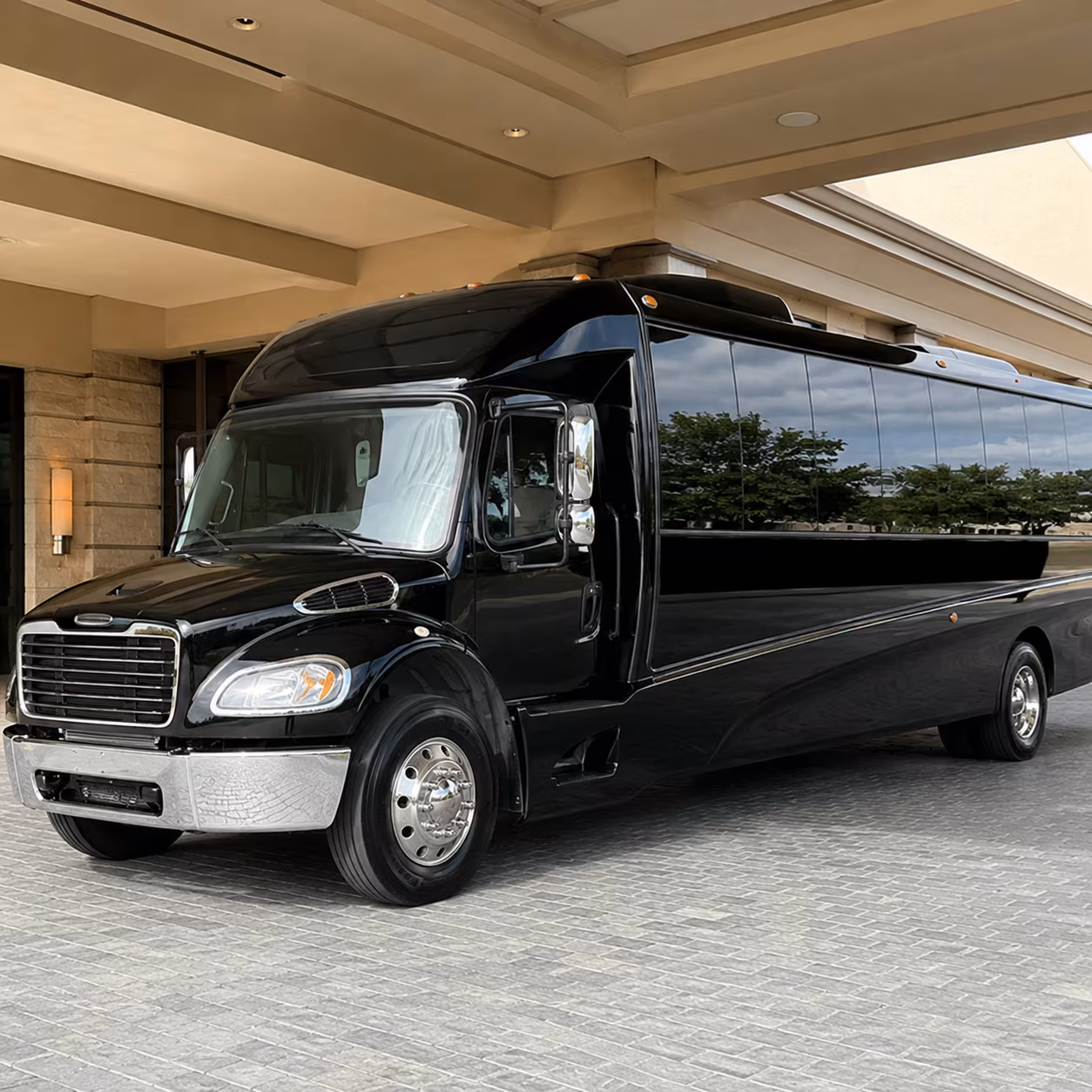 redwood city 15 passenger minibus